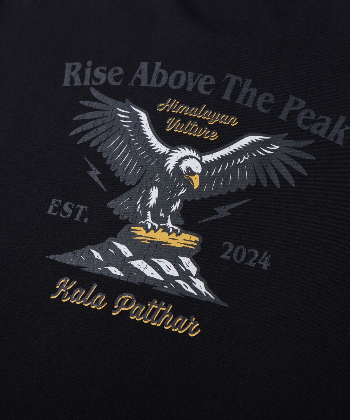 칼라파타르(KALAPATTHAR) BACK KP SLOGAN EAGLE GRAPHIC RINGER T-SHIRT - BLACK