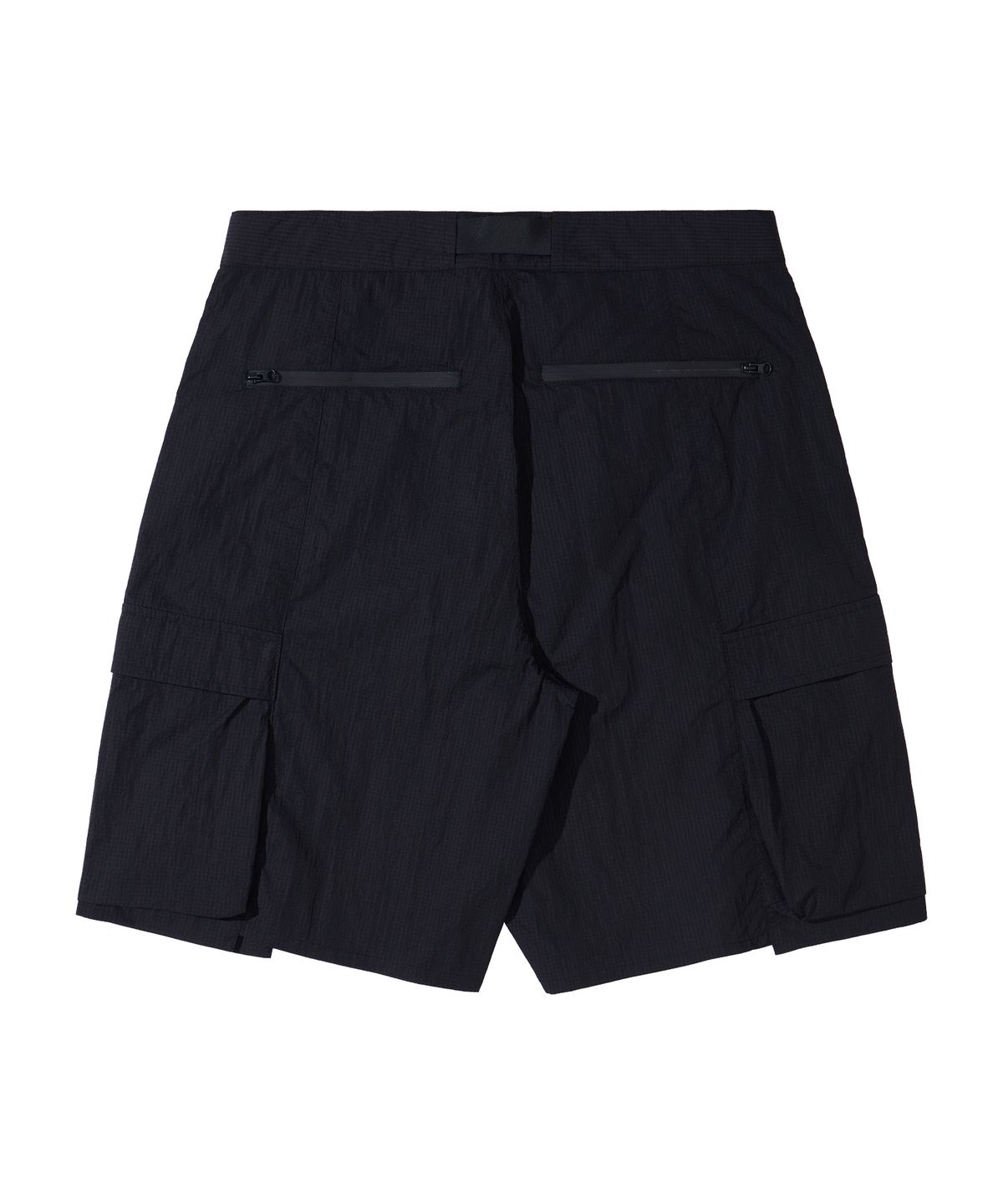 칼라파타르(KALAPATTHAR) NYLON RIPSTOP INCISION BELTED CARGO POCKET SHORTS - BLACK