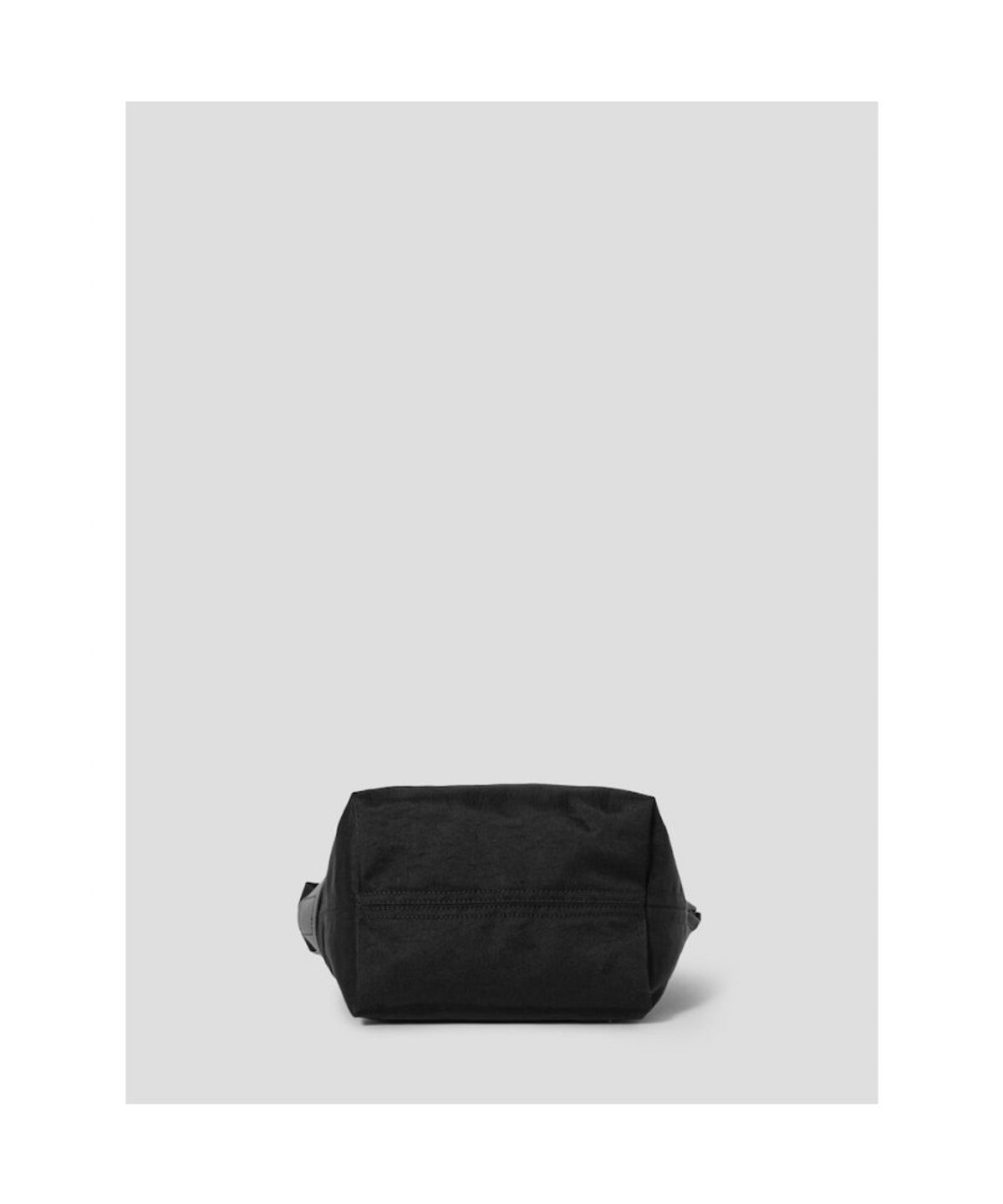빈폴 액세서리(BEANPOLE ACCESSORY) Less Bag_2 미디엄 나일론 크로스백 - 블랙