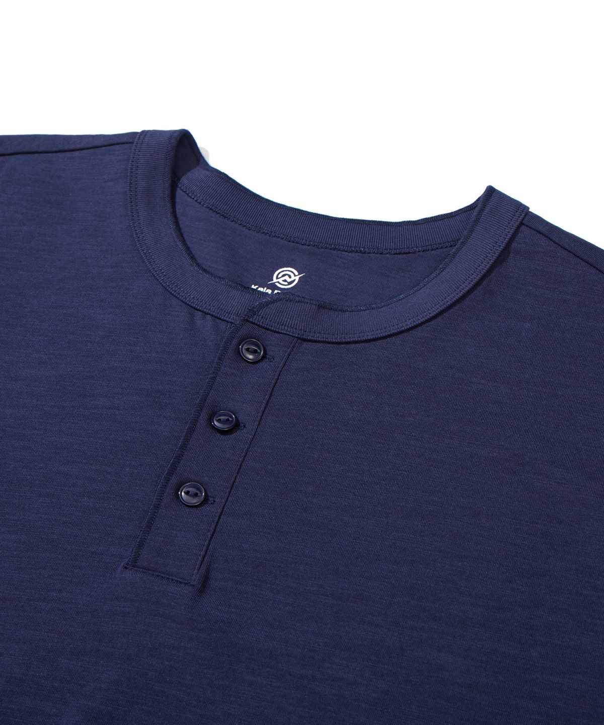 칼라파타르(KALAPATTHAR) HENLEY NECK SHORT-SLEEVED T-SHIRT - NAVY