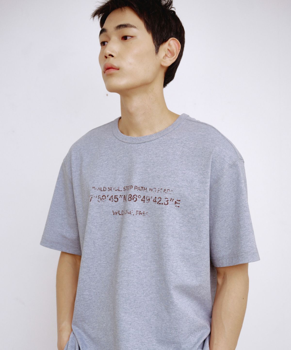 칼라파타르(KALAPATTHAR) KP SIGNATURE GRAPHICS SHORT-SLEEVED T-SHIRT - MELANGE GREY