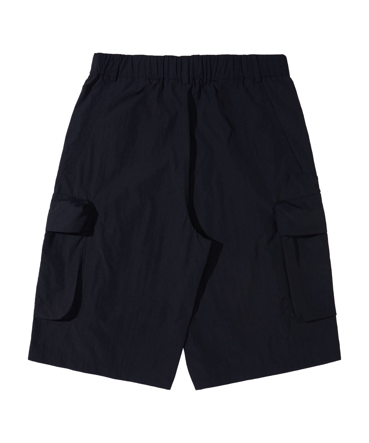 칼라파타르(KALAPATTHAR) NYLON BANDING CARGO POCKET BERMUDA SHORTS - BLACK