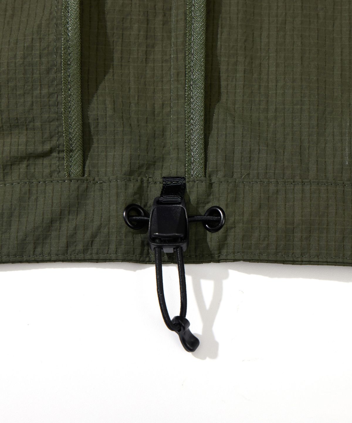 칼라파타르(KALAPATTHAR) MULTI POCKET NYLON HOODED VEST - KHAKI