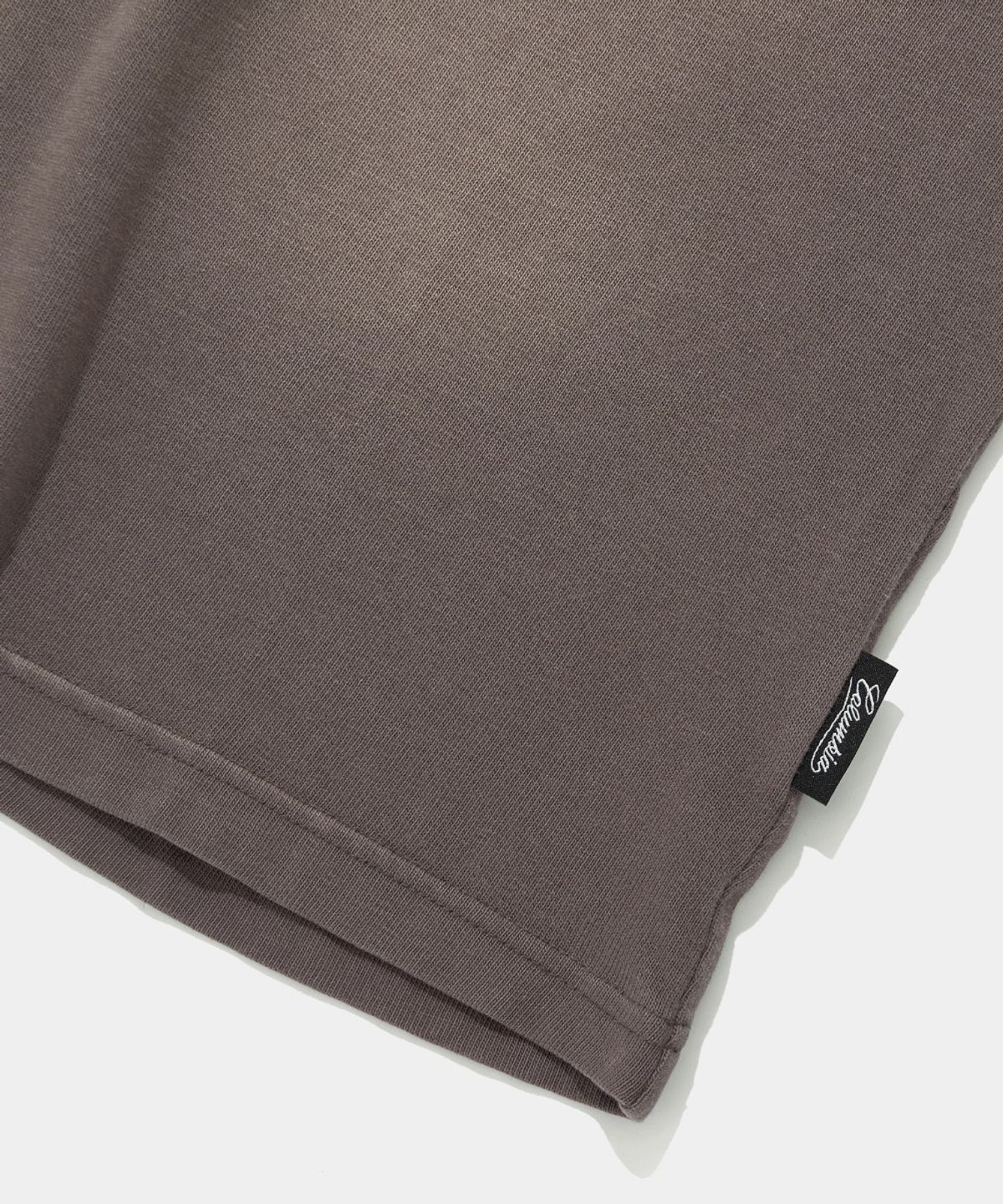 컬럼비아 유니버시티(COLUMBIA UNIVERSITY) CRACK ARCH SPRAY WASHED S/S T-SHIRTS_CHARCOAL