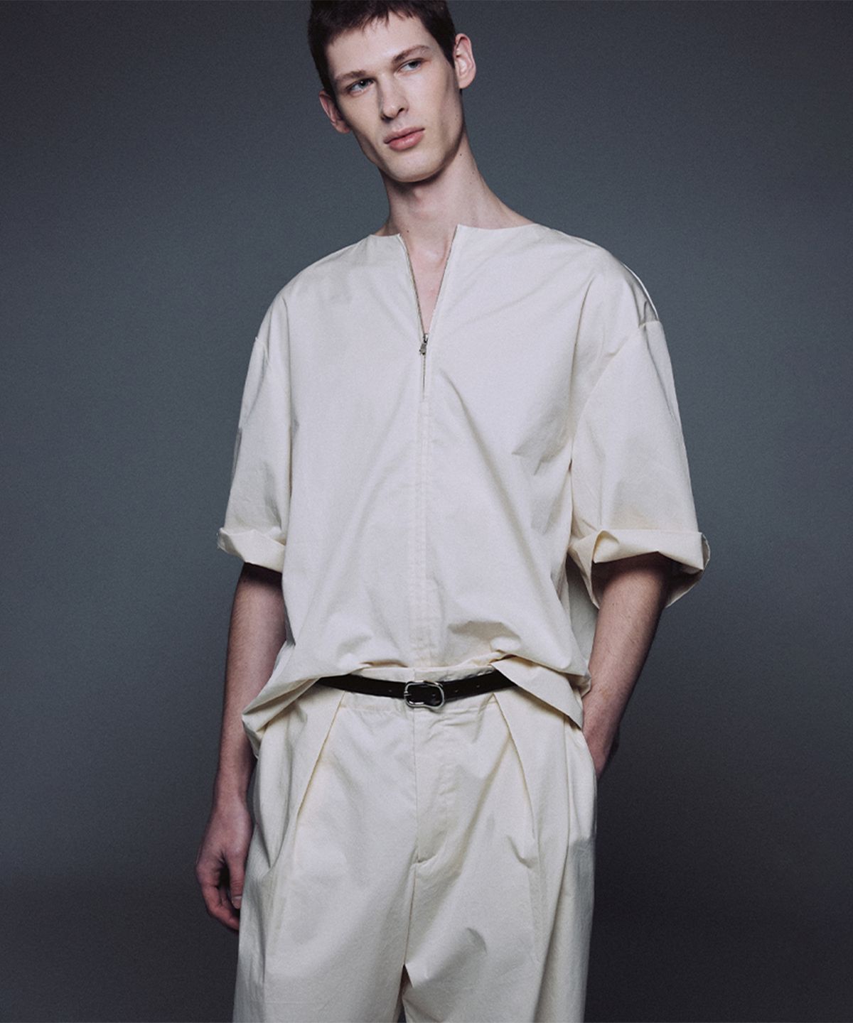 우마뭉(UMARMUNG) Extra Long Staple Cotton Oval Silhouette Pants_Day Light