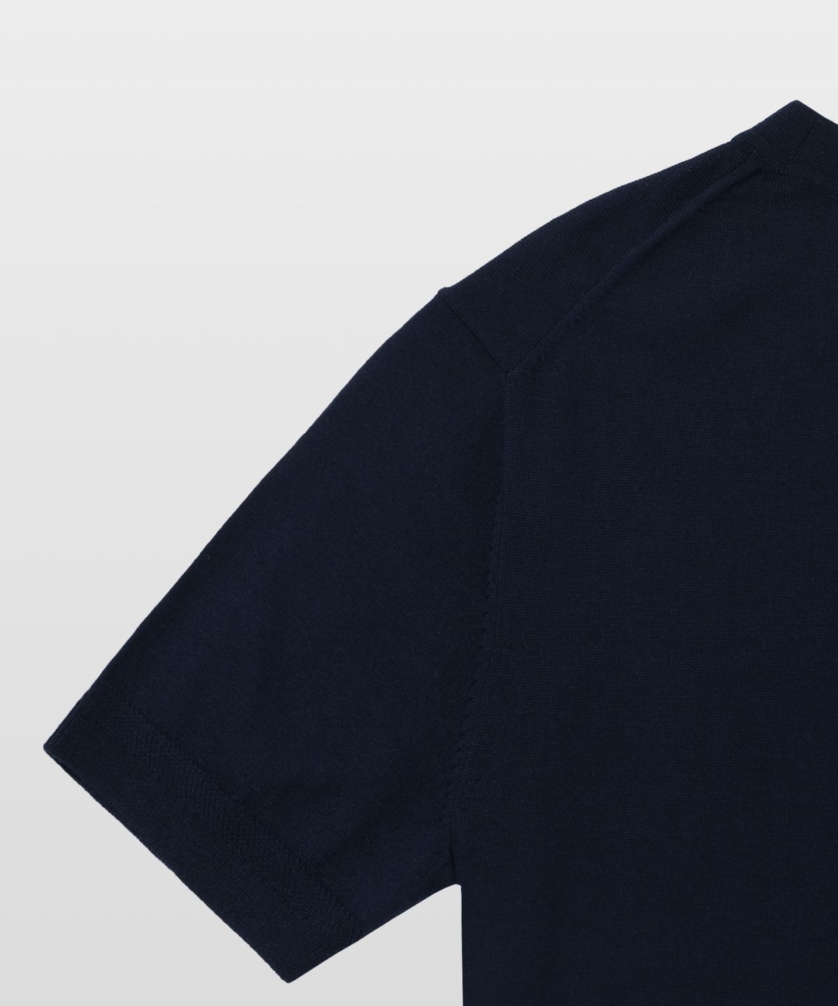매너그램(MANNERGRAM) [제냐 이태리 수입원사] Zegna YARN 라운드니트 네이비_제냐 썸머울100
