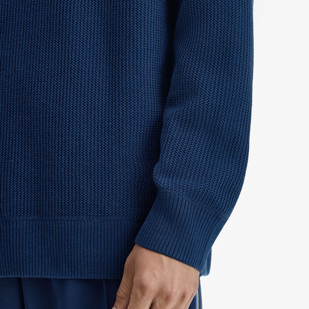 프레드페리(FRED PERRY) [Sport] 텍스쳐드 니트 - 테니스 블루 AFPM2612318-X86