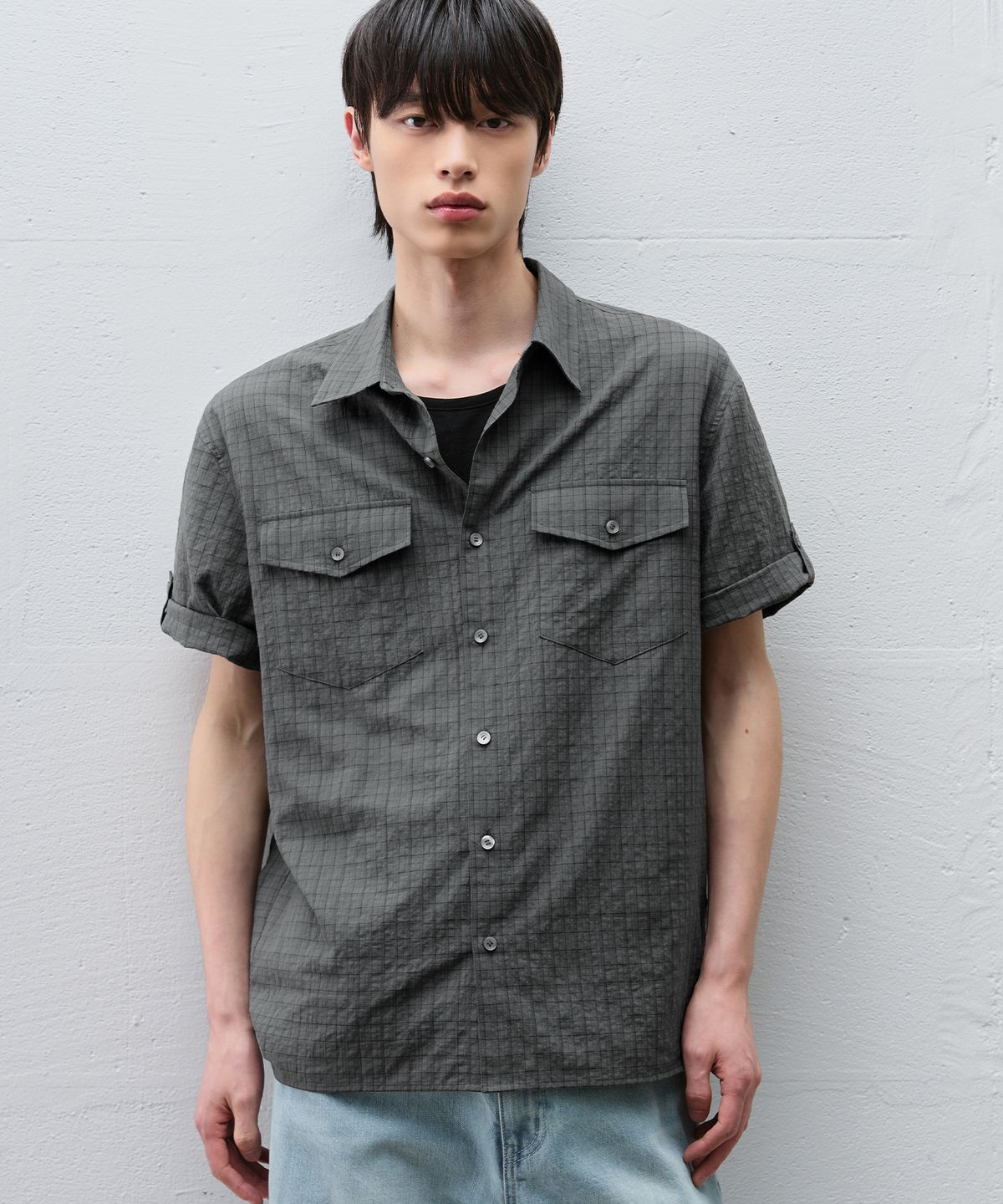 드로우핏(DRAW FIT) 시어서커 체크 롤업 하프 셔츠 [GREY]