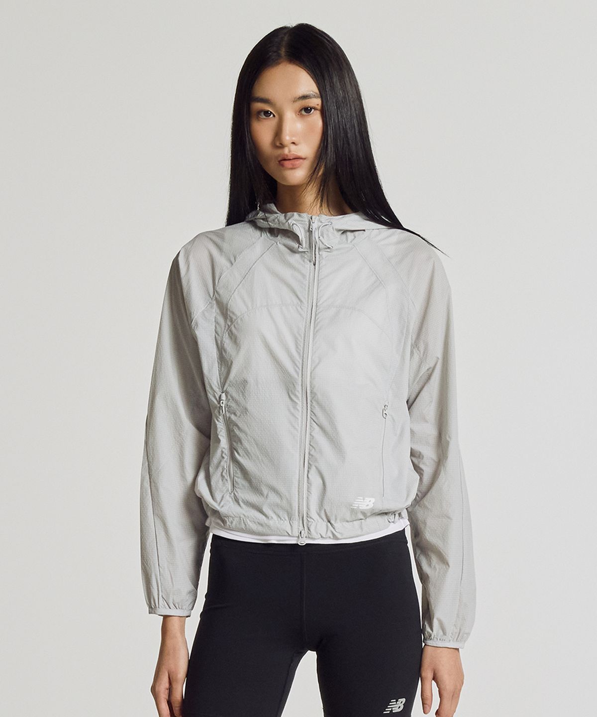 뉴발란스(NEW BALANCE) NBNAG2W512 / WOMEN 브리즈라이트 초경량 패커블 우븐자켓 (L/GRAY)