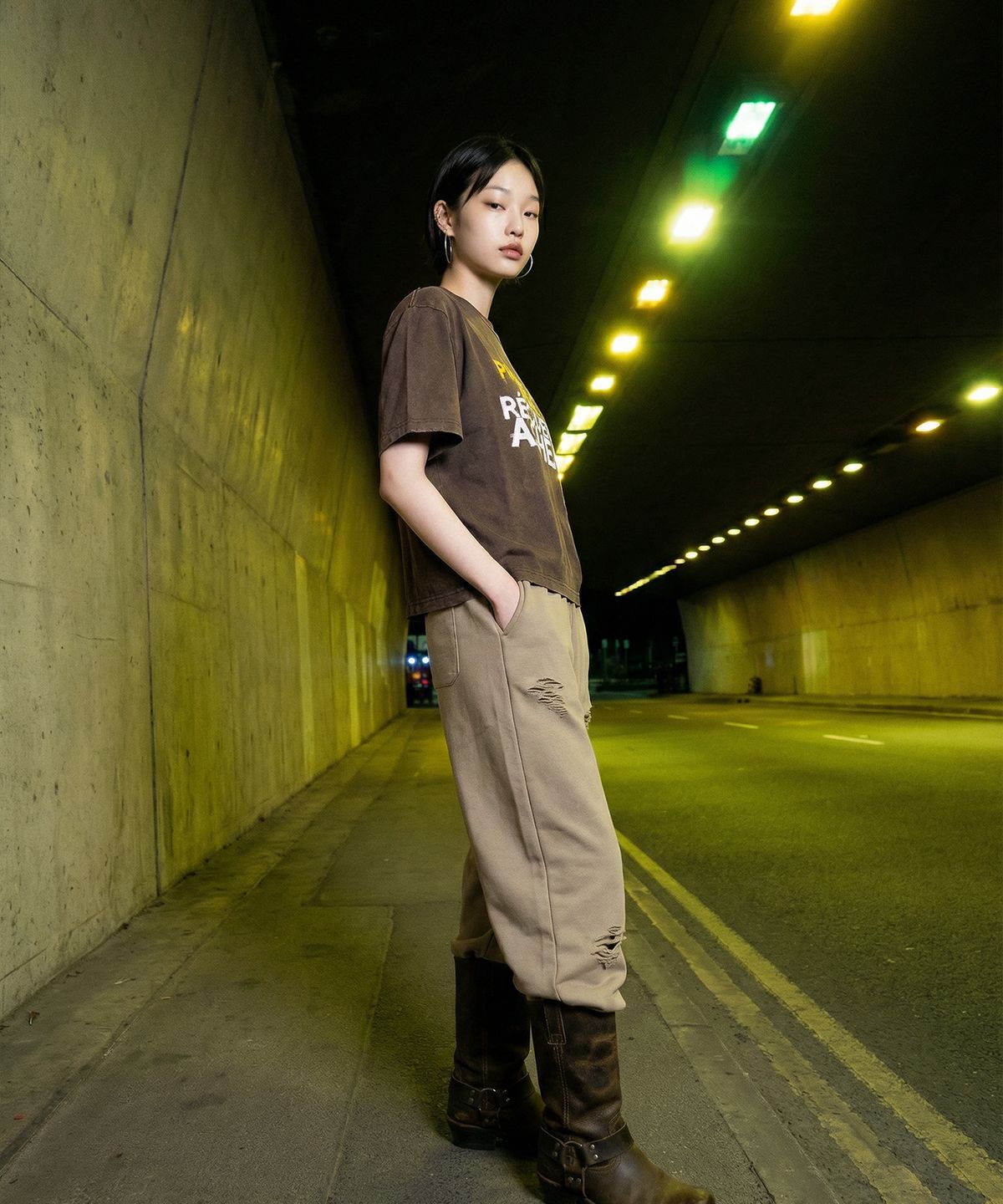 랑가주망(LENGAGEMENT) Hell Raising Salt Wash Crop Short Sleeve T-Shirt (Mocha)