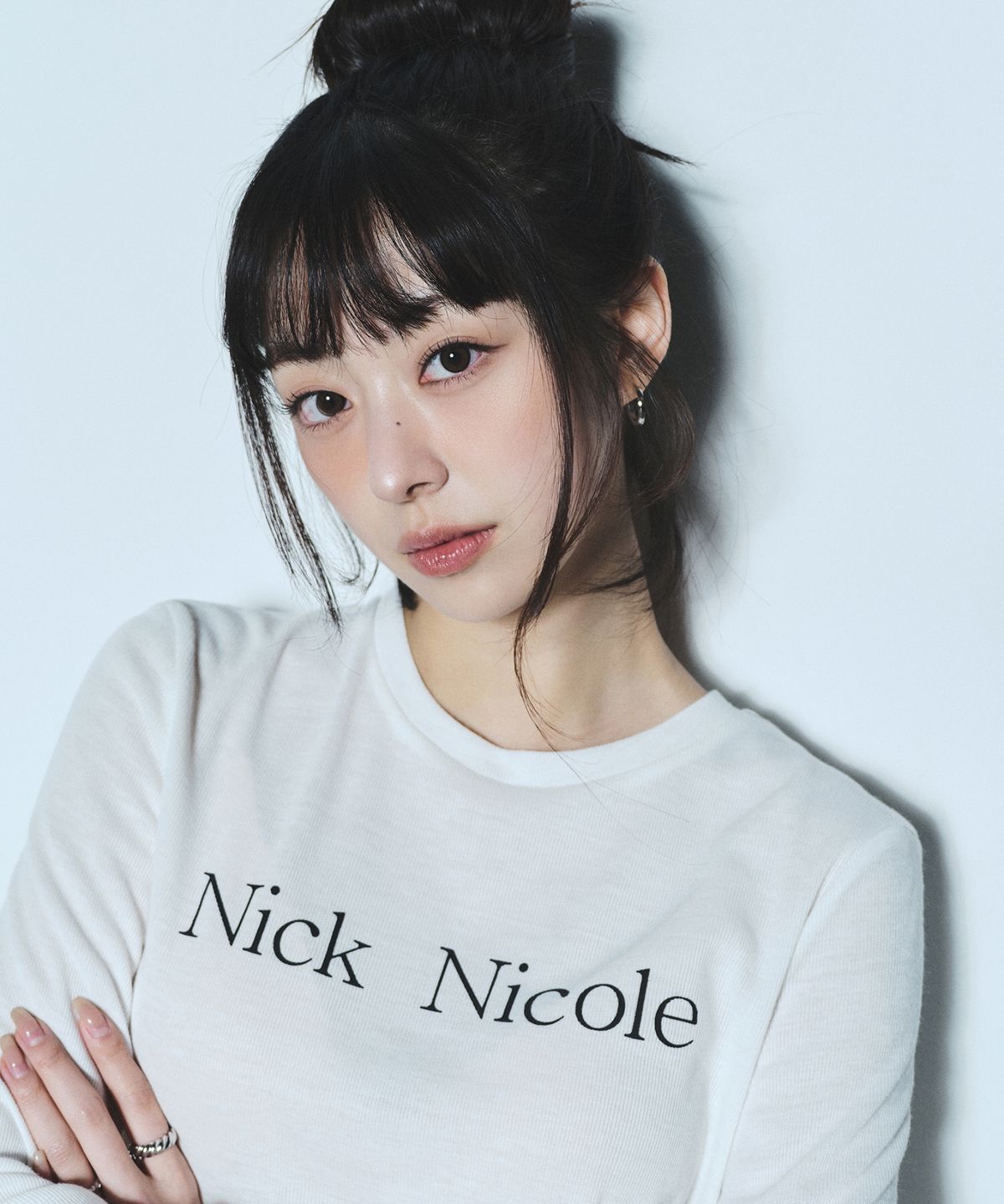 닉앤니콜(NICK&NICOLE) NICOLE SHEER LAYERED LOGO SLEEVE TOP_6 COLOR