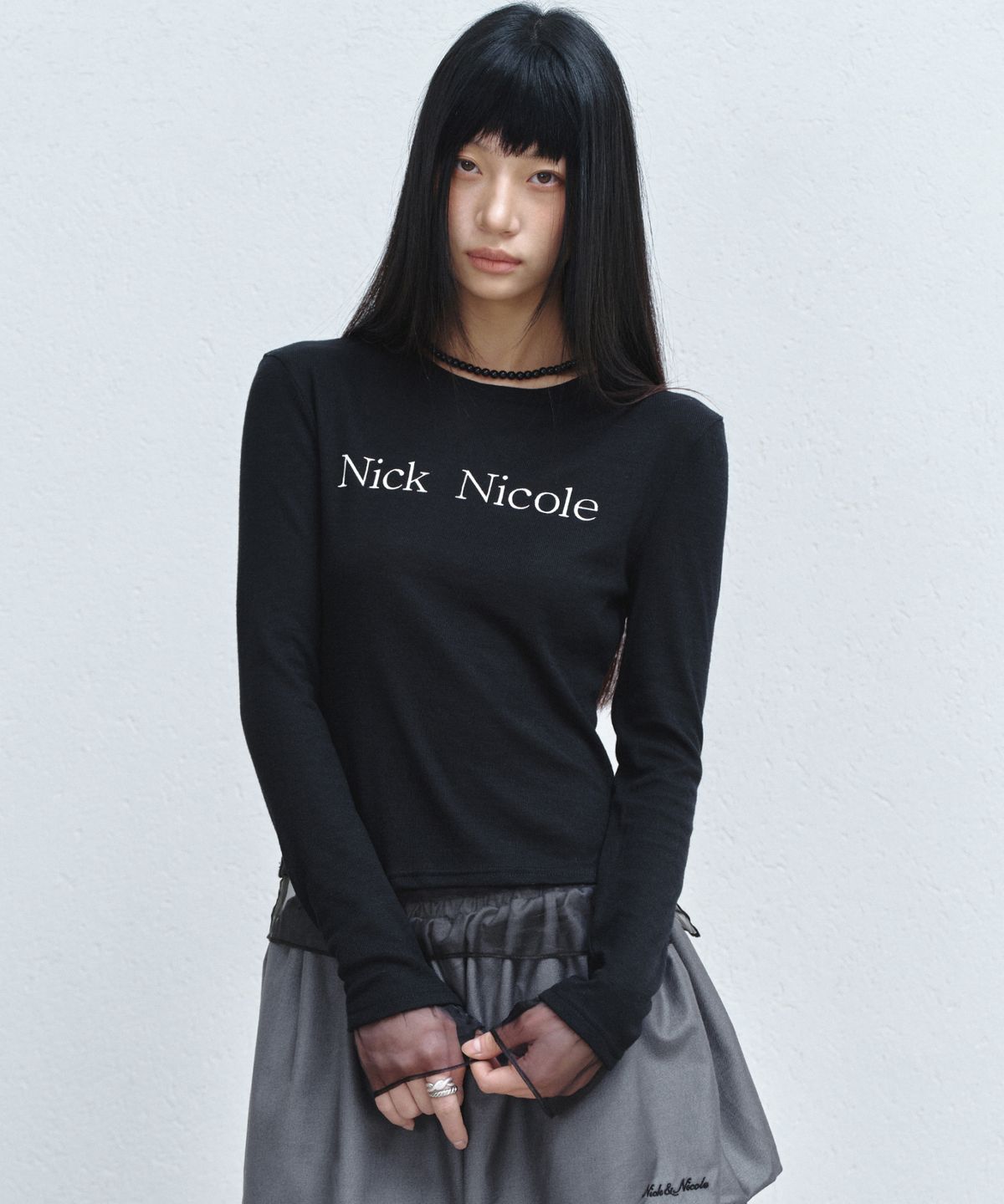 닉앤니콜(NICK&NICOLE) NICOLE SHEER LAYERED LOGO SLEEVE TOP_6 COLOR