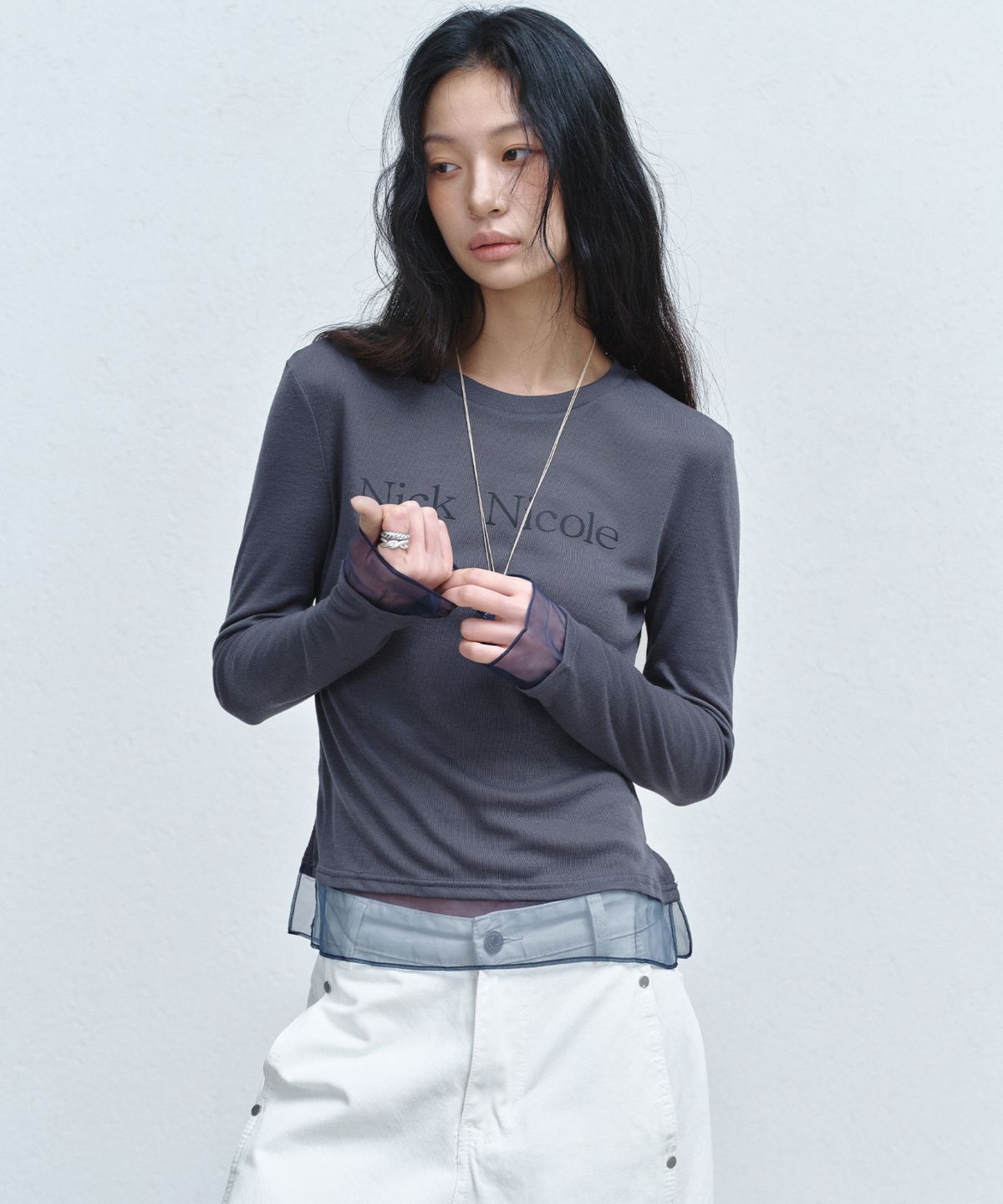 닉앤니콜(NICK&NICOLE) NICOLE SHEER LAYERED LOGO SLEEVE TOP_6 COLOR