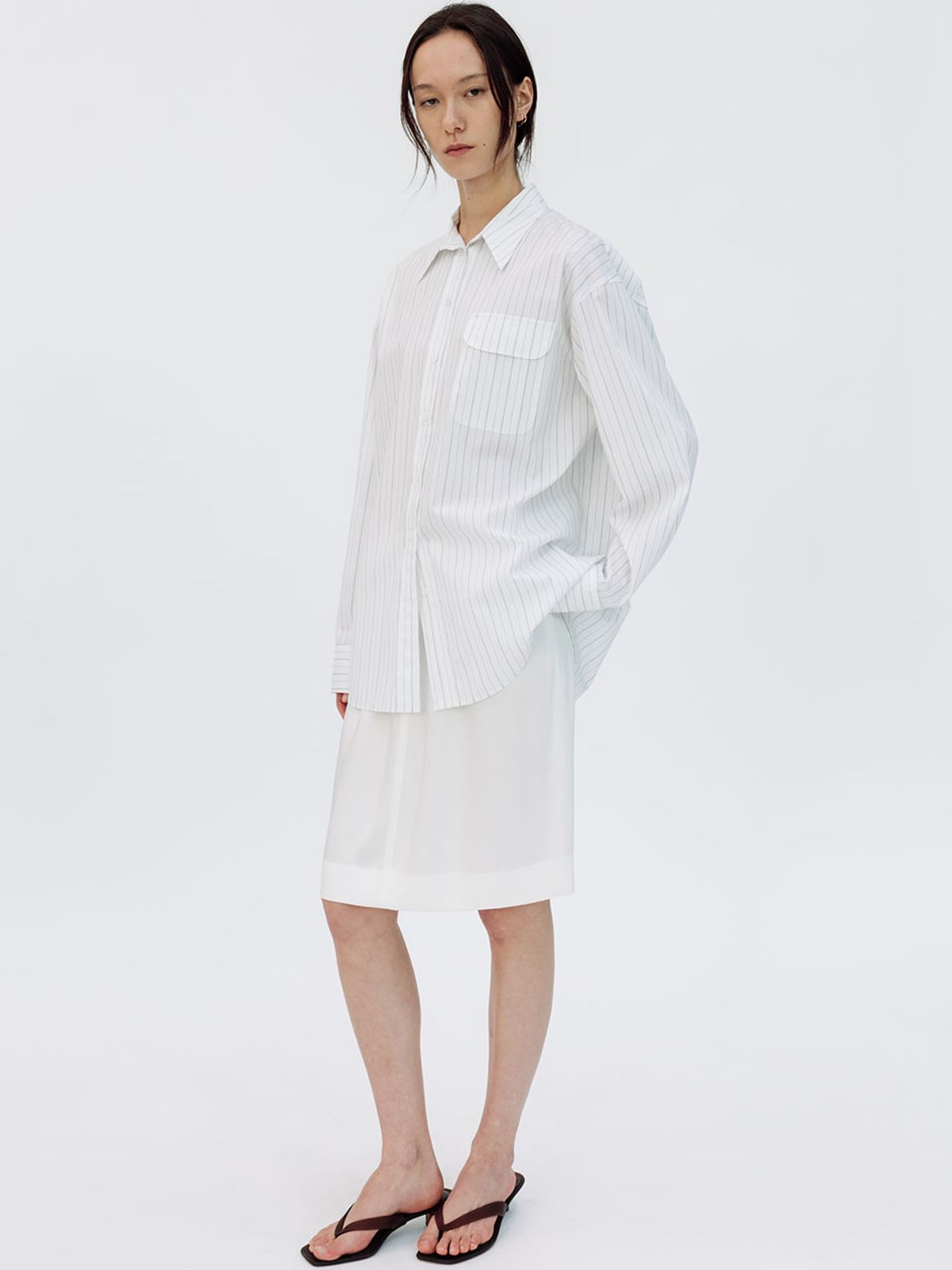 르비에르(LVIR) STRIPED OVER-FIT SHIRT (WHITE)