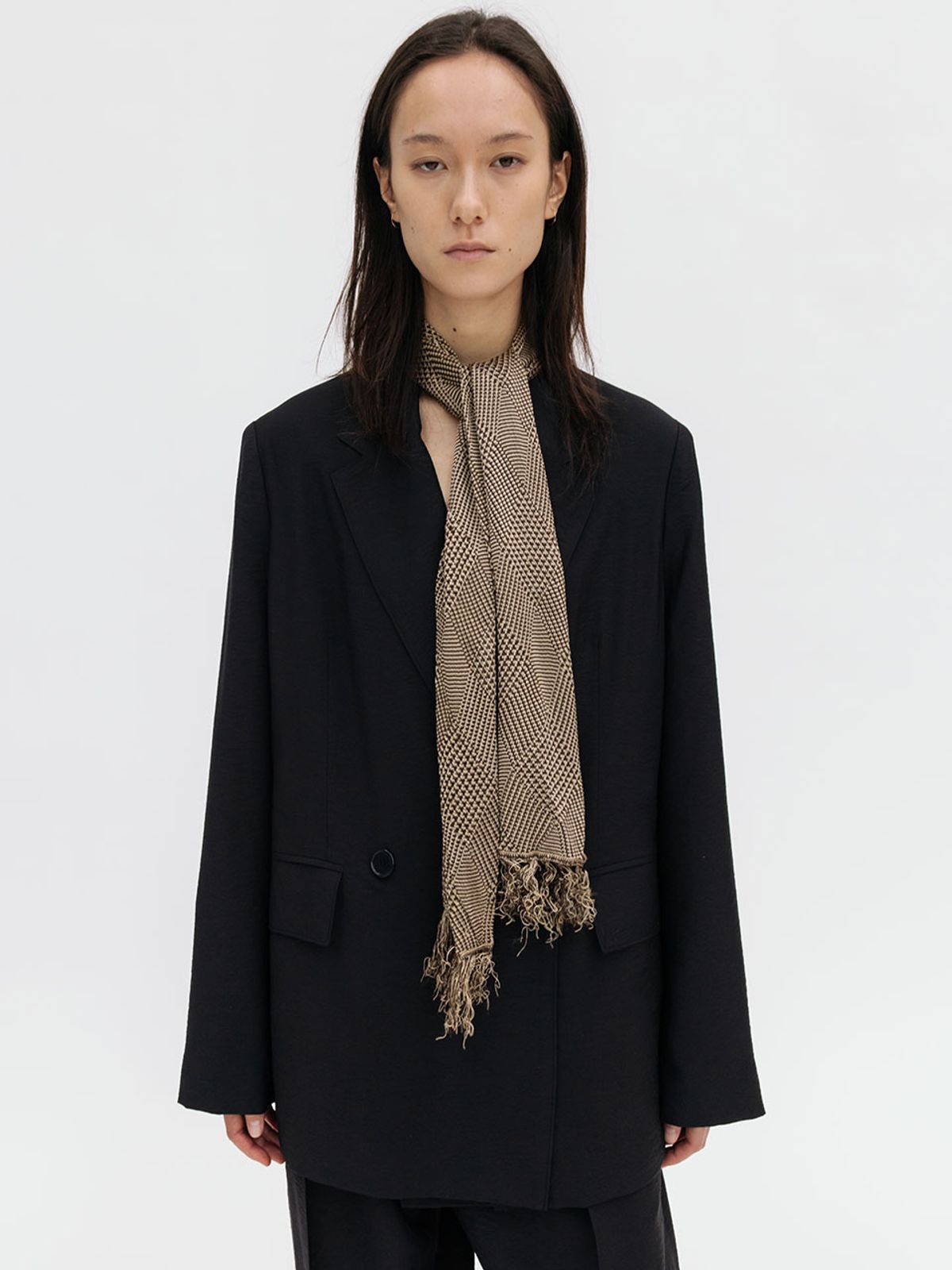 르비에르(LVIR) OVER-FIT SILKY BLAZER (BLACK)