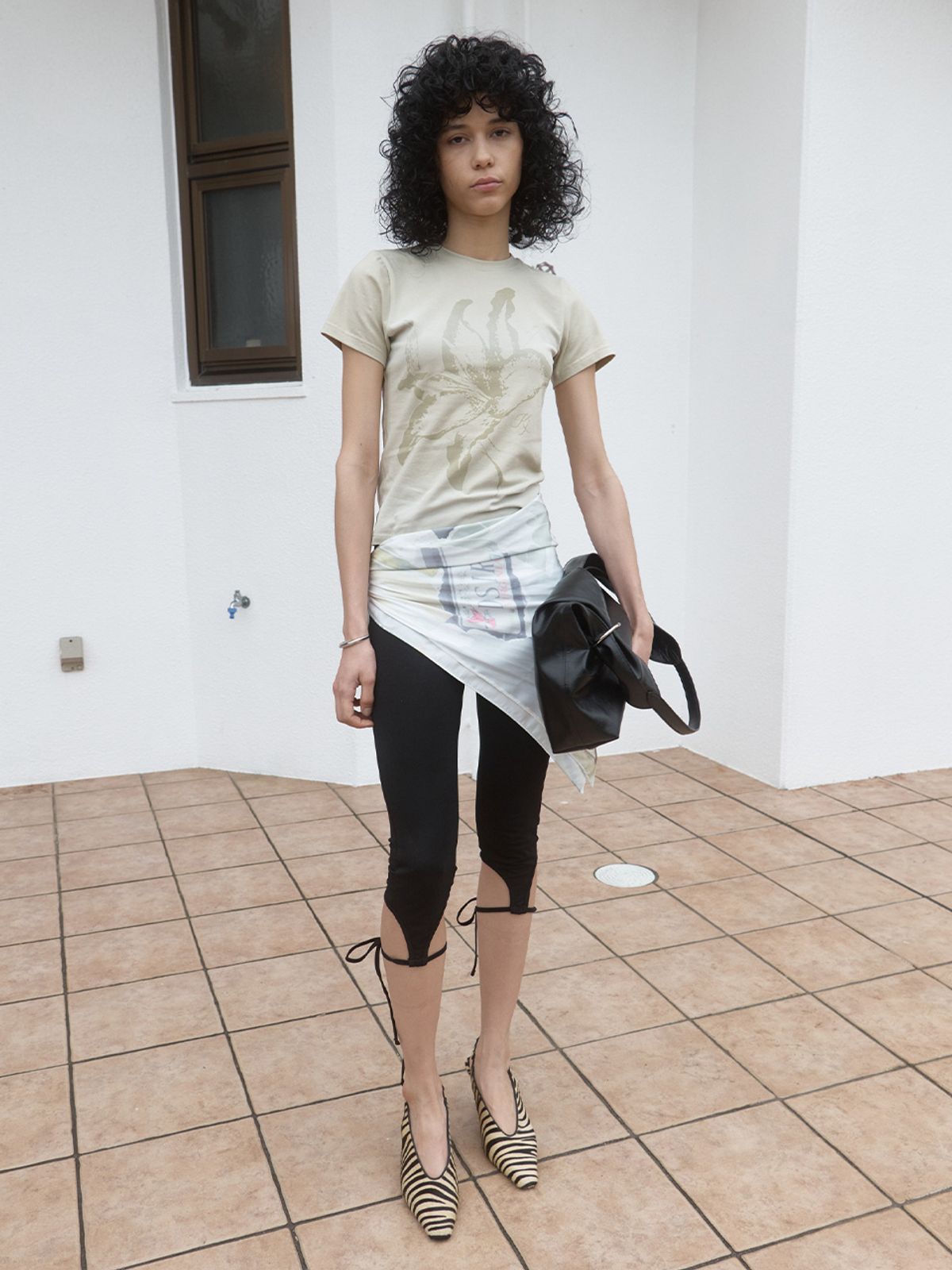 기준(KIJUN) Lily Blush Tee Sage