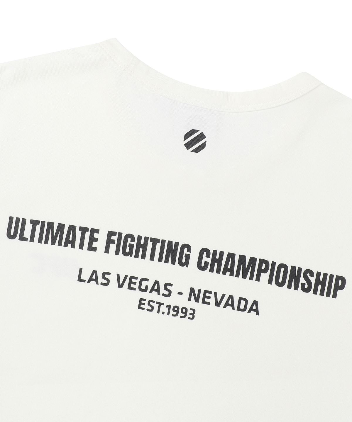 유에프씨 스포츠(UFC SPORT) UFC 에센셜+ 릴렉스핏 슬리브리스 화이트 U2SLX2103WH