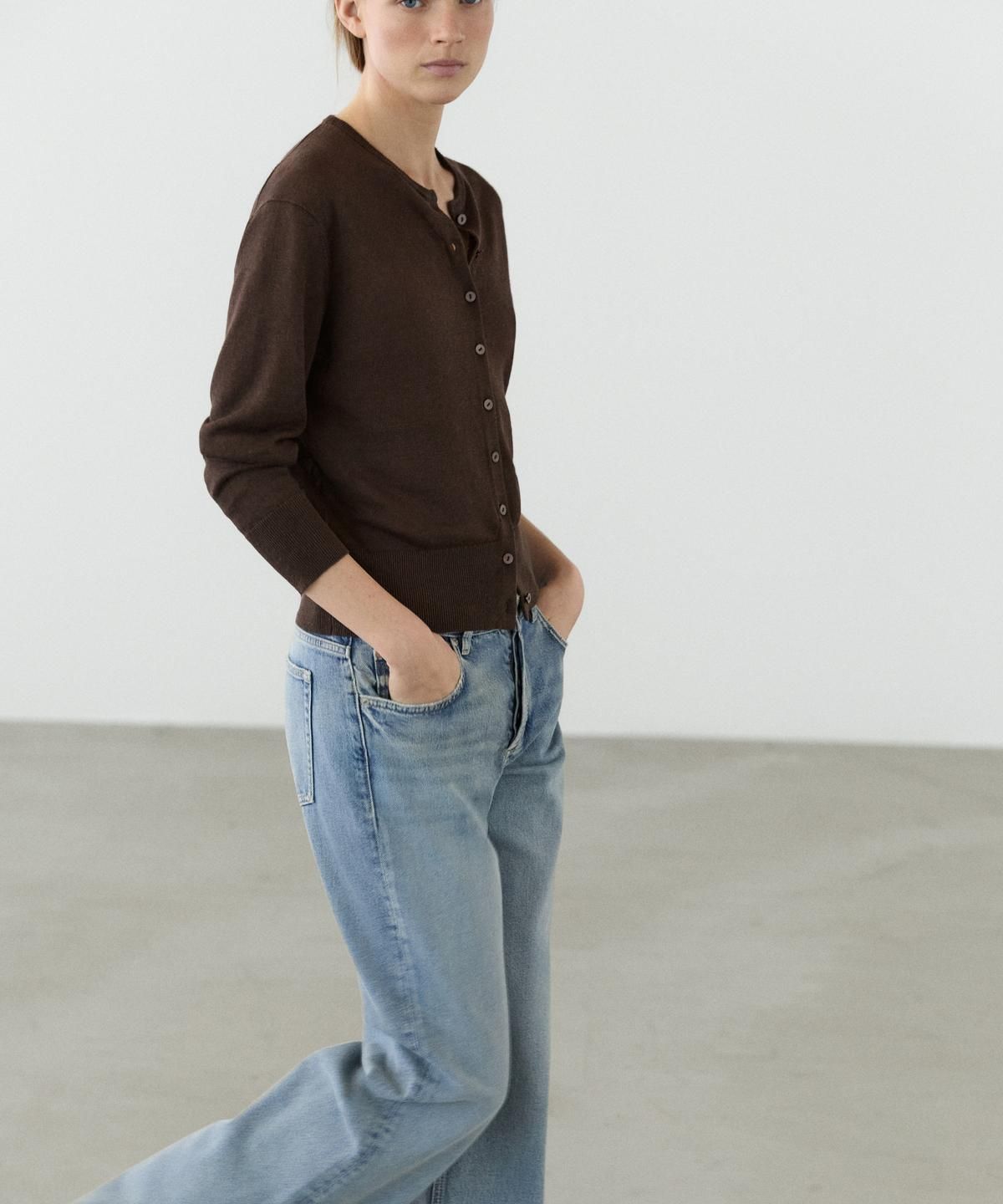 마시모두띠(MASSIMO DUTTI) 버튼 린넨 니트 가디건
