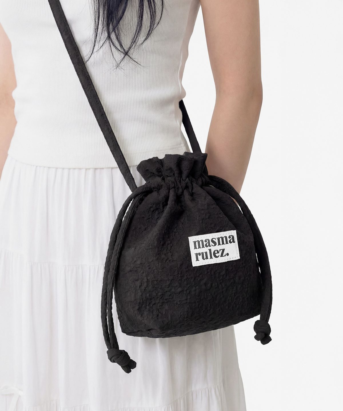 마스마룰즈(MASMARULEZ) String cross bag_Embo flower Black