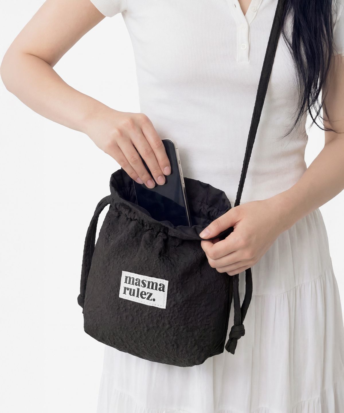 마스마룰즈(MASMARULEZ) String cross bag_Embo flower Black