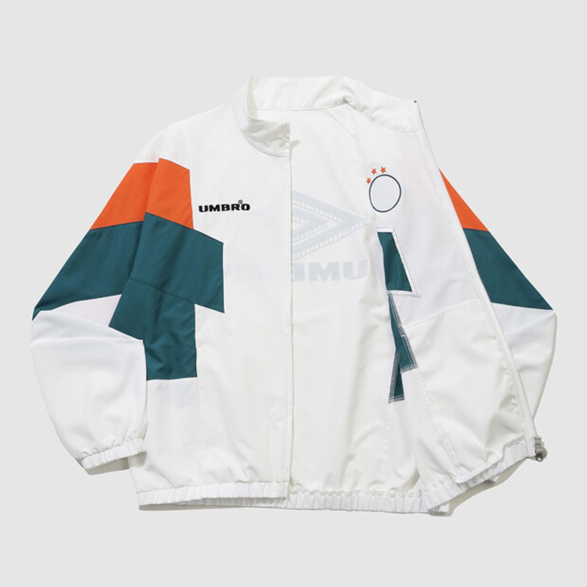 엄브로(UMBRO) HBL OG 컬러블럭 스탠넥 바람막이 자켓 아이보리 UR221CJK56