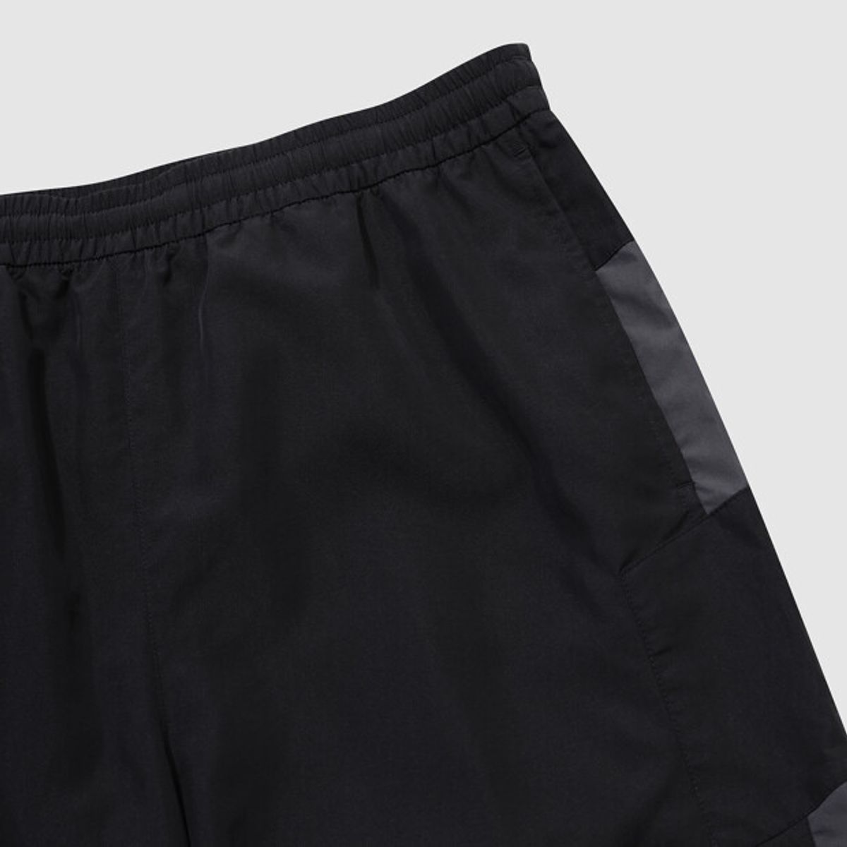 엄브로(UMBRO) HBL OG 컬러블럭 5부 반바지 블랙 UR221CHP56