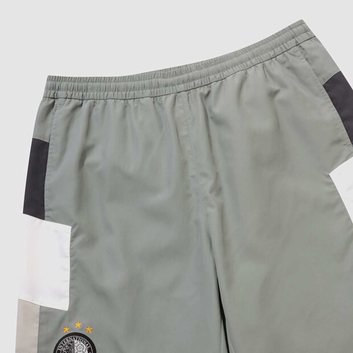 엄브로(UMBRO) HBL OG 컬러블럭 5부 반바지 그레이 UR221CHP56