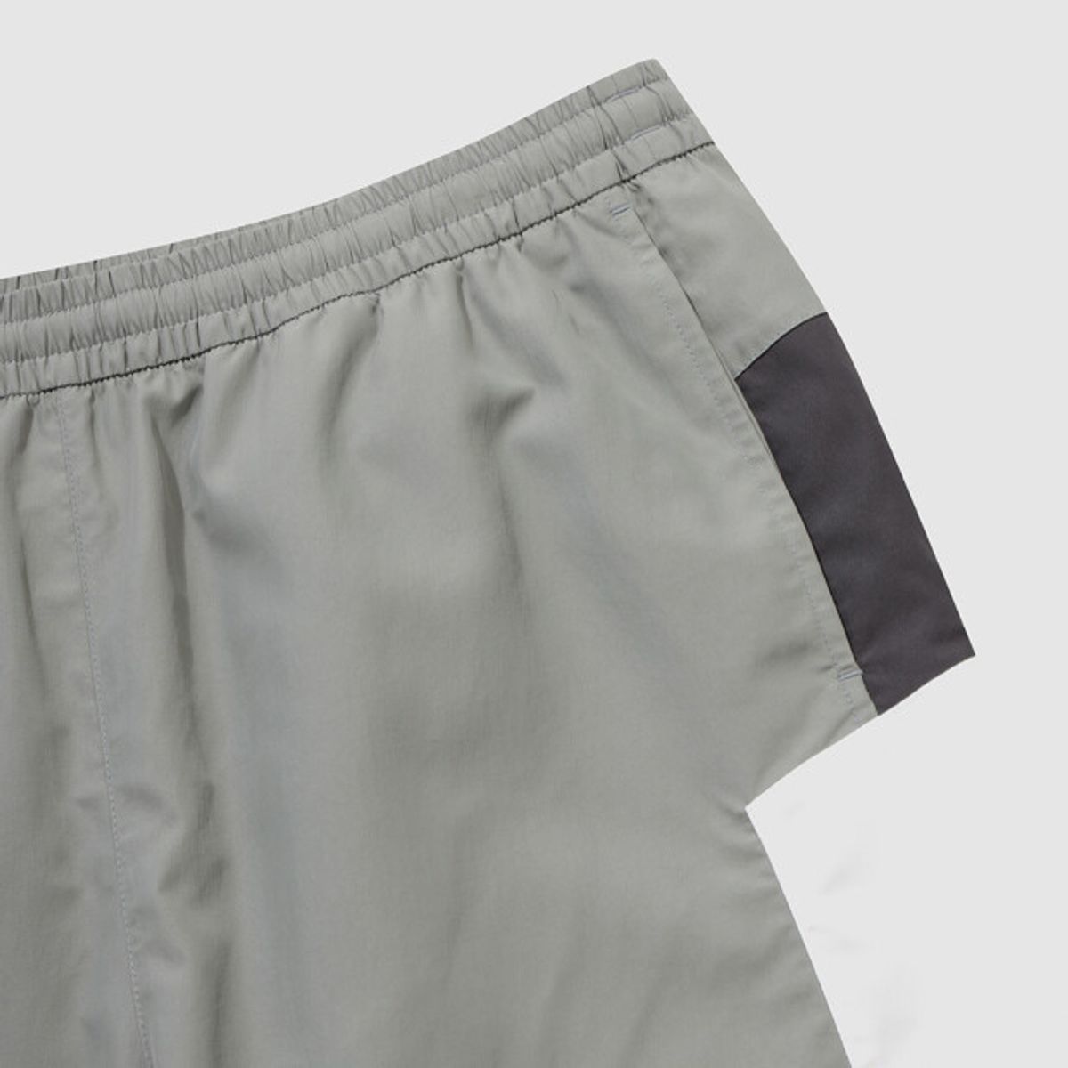 엄브로(UMBRO) HBL OG 컬러블럭 5부 반바지 그레이 UR221CHP56