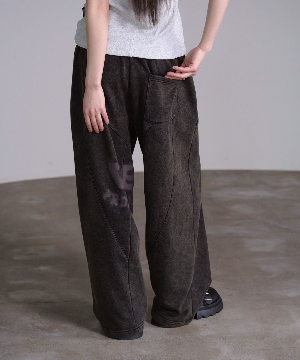 프렌다(PRENDA) 97 PAINTED WASHED PANTS BLACK