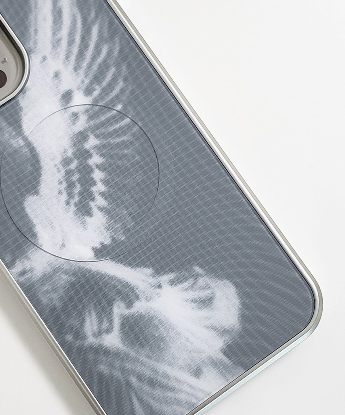 메모리즈바운더리(MEMORIESBOUNDARY) AETERNA Veil Wing Phone Case (GR) (SV_Epoxy/MagSafe Glass)