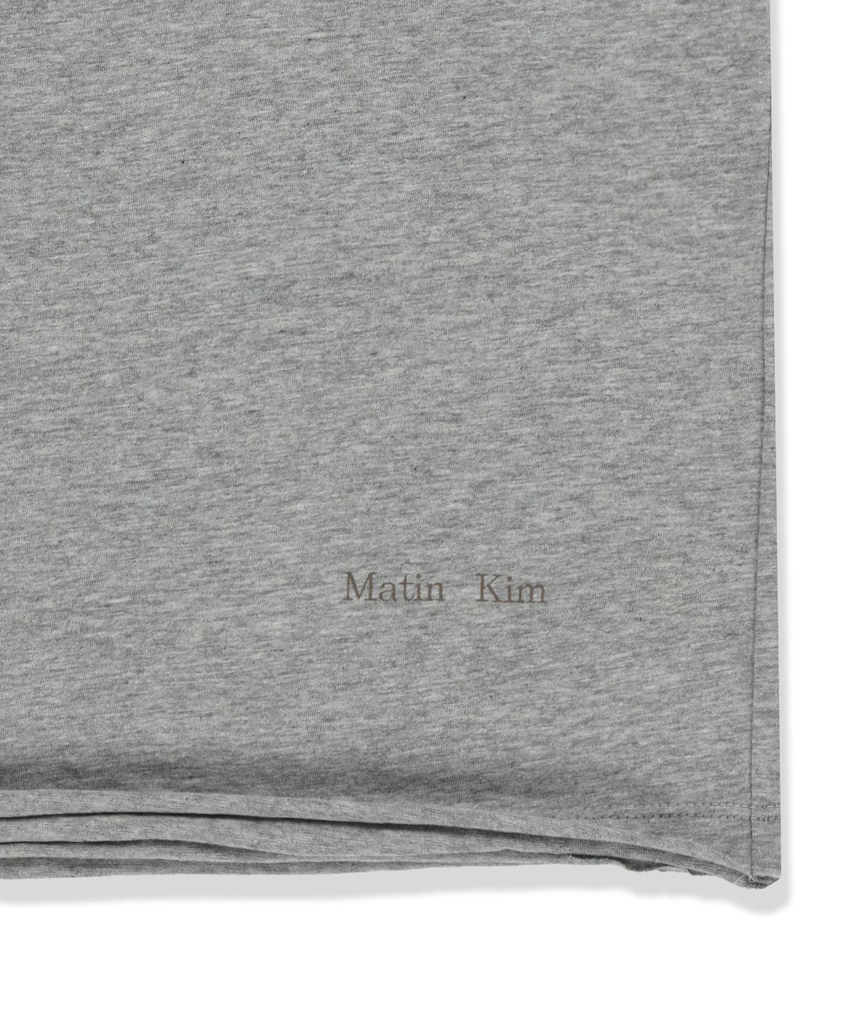 마뗑킴(MATIN KIM) TWIST SHOULDER SLEEVELESS TOP IN GREY