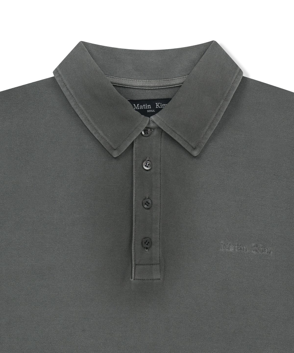 마뗑킴(MATIN KIM) SMALL LOGO WASHED PIQUE TOP FOR MEN IN CHARCOAL