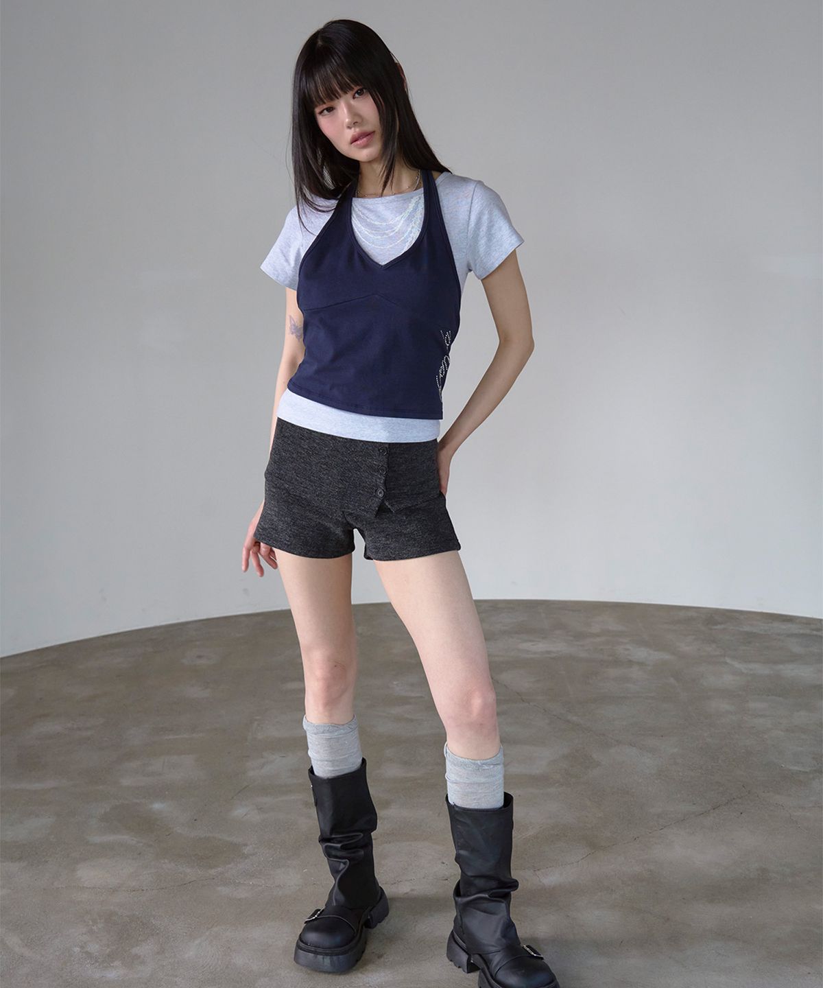 프렌다(PRENDA) CURVED LAYERED GRAPHIC TOP NAVY