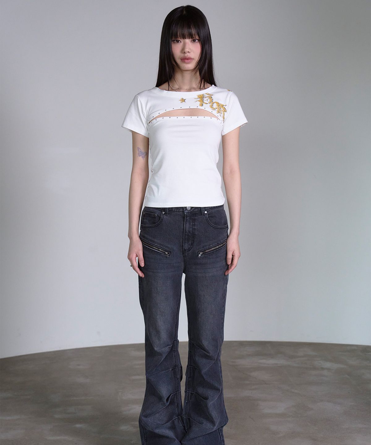 프렌다(PRENDA) CUT OUT STAR STUD TEE WHITE