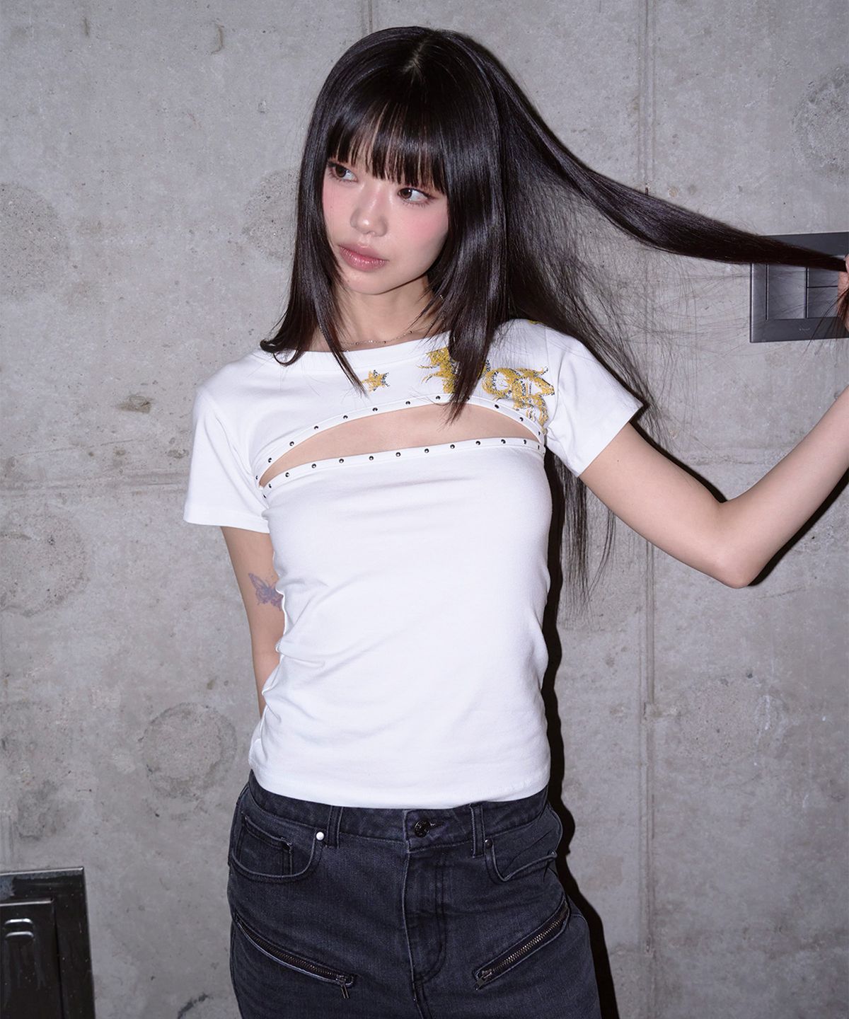 프렌다(PRENDA) CUT OUT STAR STUD TEE WHITE