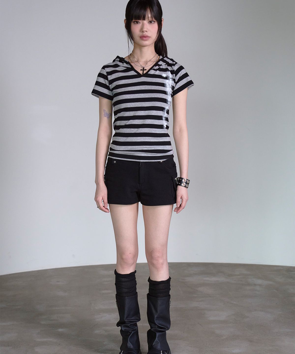프렌다(PRENDA) LOGO STRIPE HOODIE SHORT SLEEVE BLACK
