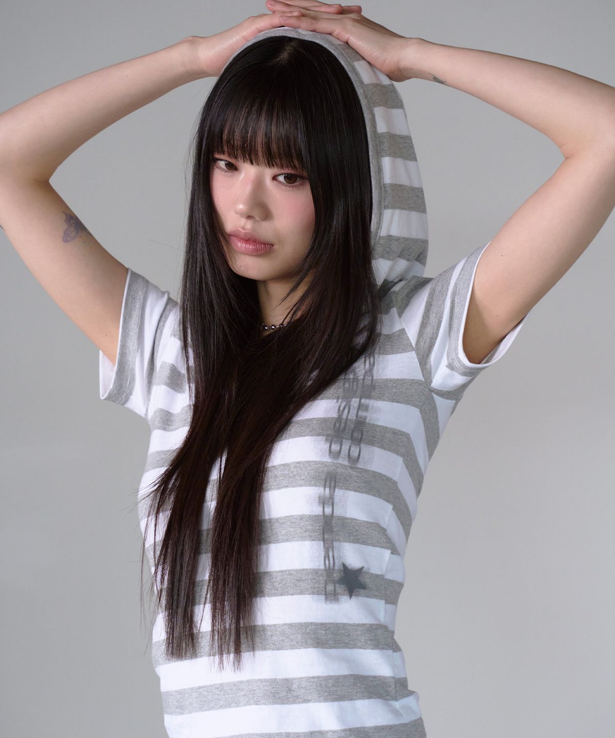 프렌다(PRENDA) LOGO STRIPE HOODIE SHORT SLEEVE IVORY