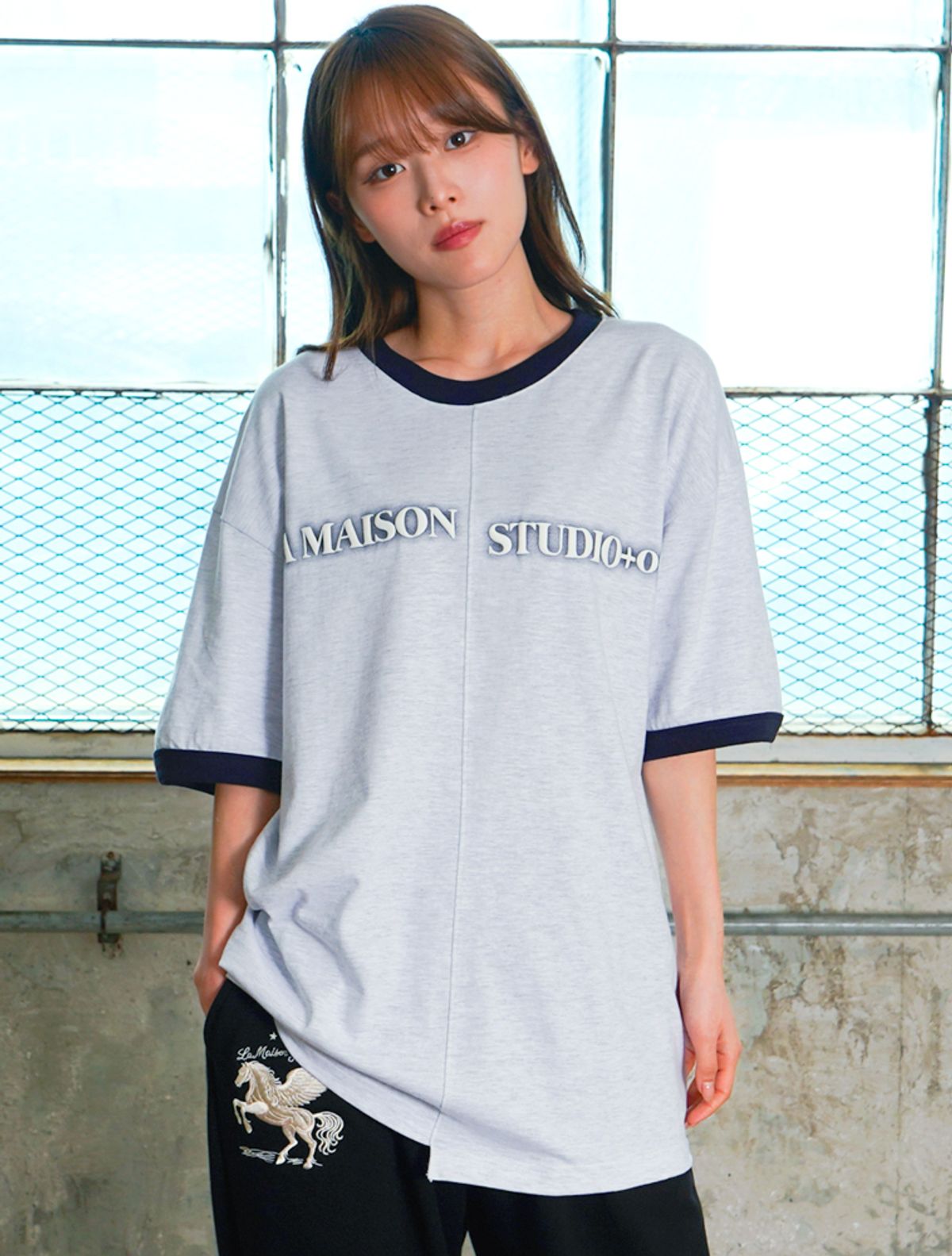 라 메종 스튜디오(LA MAISON STUDIO) SEPARATE RINGER SHORT SLEEVE ASHGRAY(FCG2TS811M)