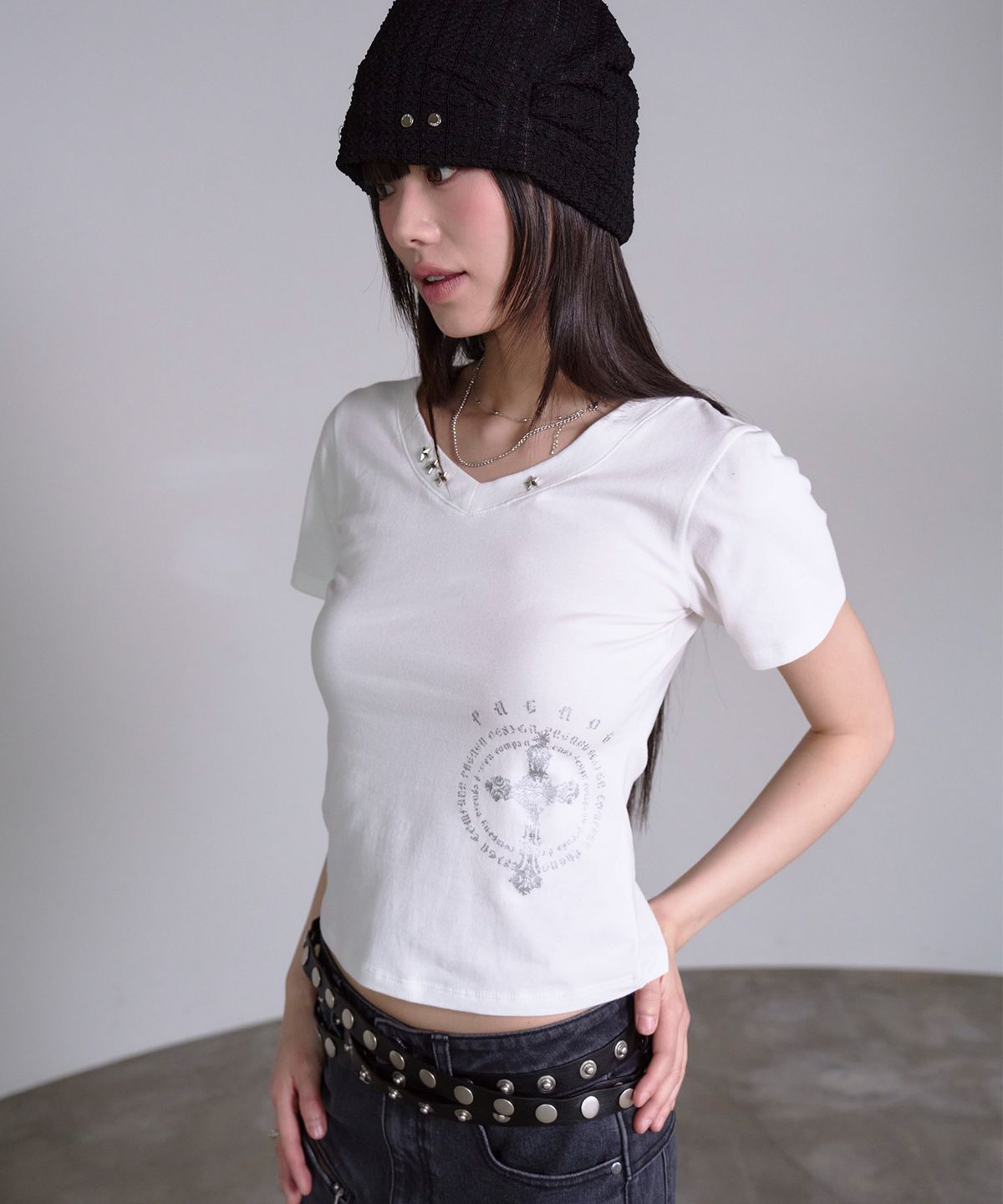 프렌다(PRENDA) STAR STUD SHORT SLEEVE WHITE