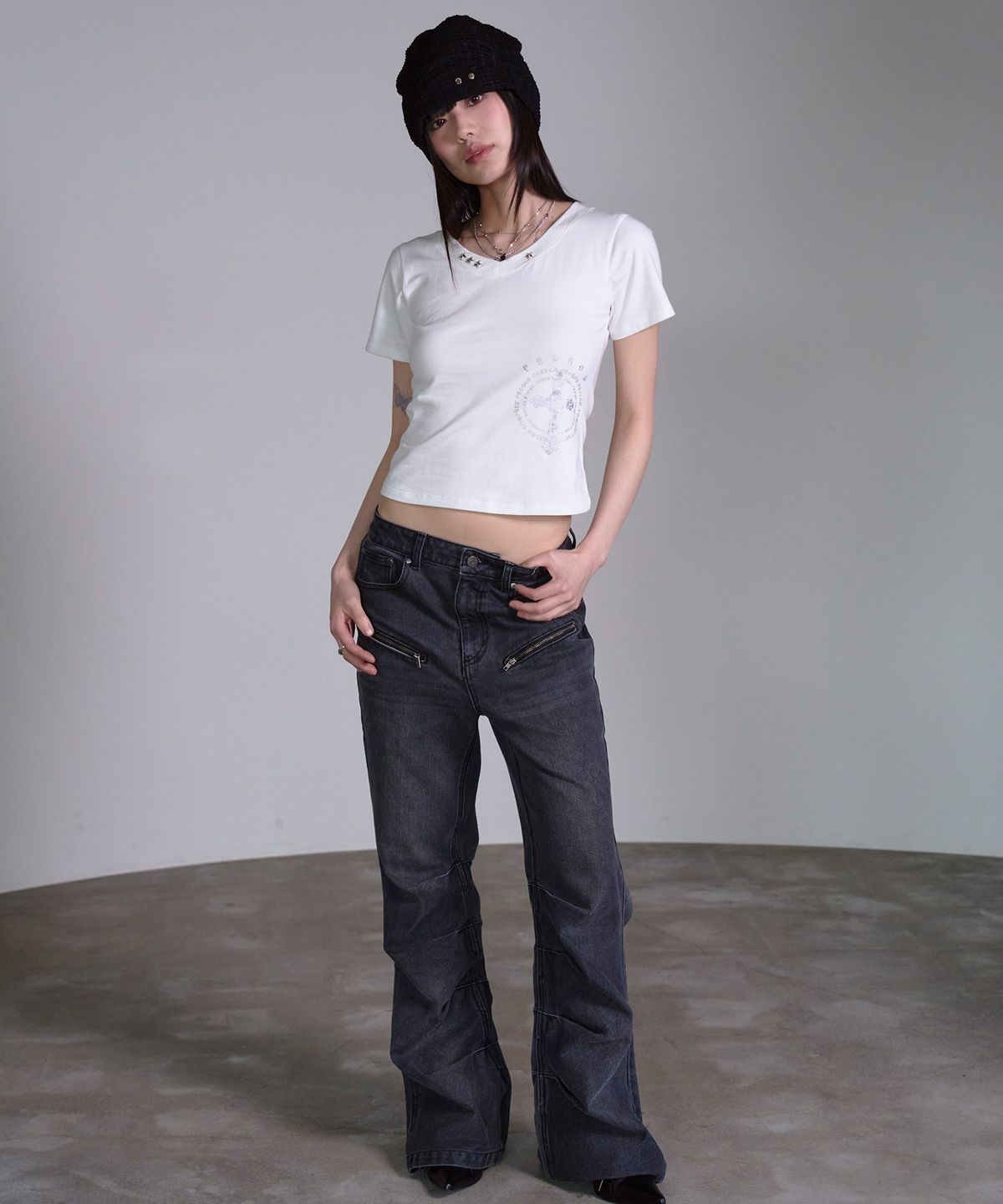프렌다(PRENDA) STAR STUD SHORT SLEEVE WHITE