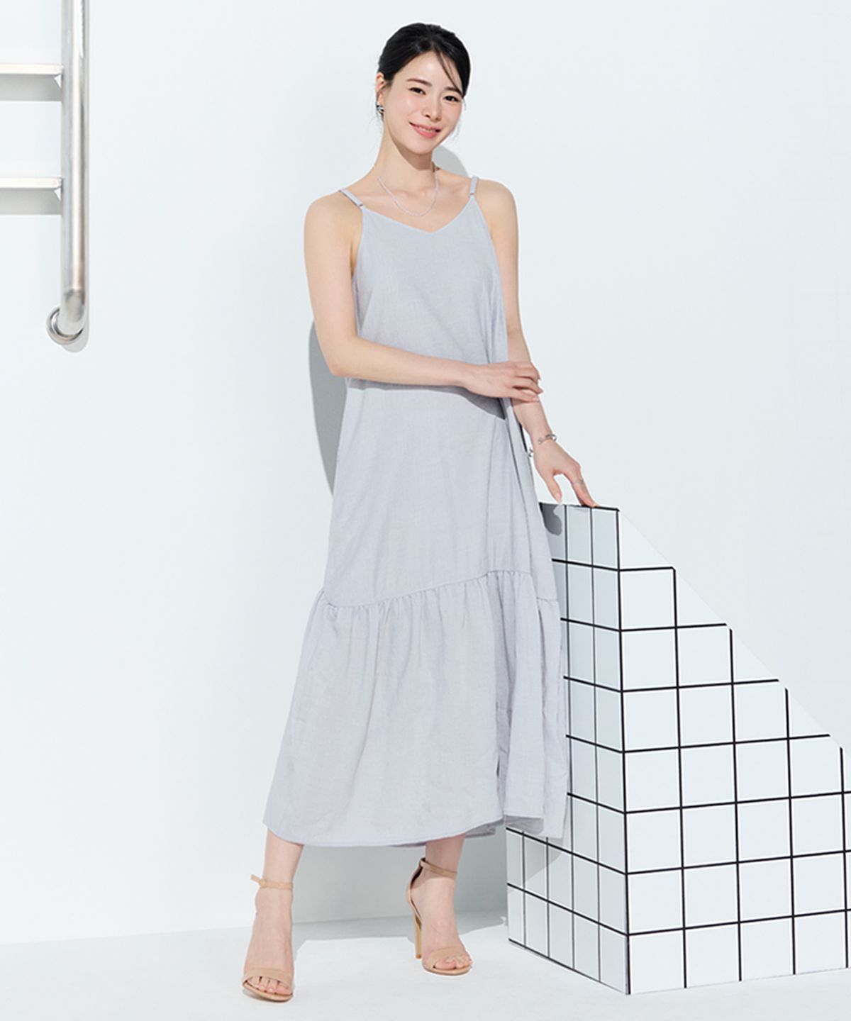 더엣지(THEATG) 26SS 티어드 뷔스티에 원피스