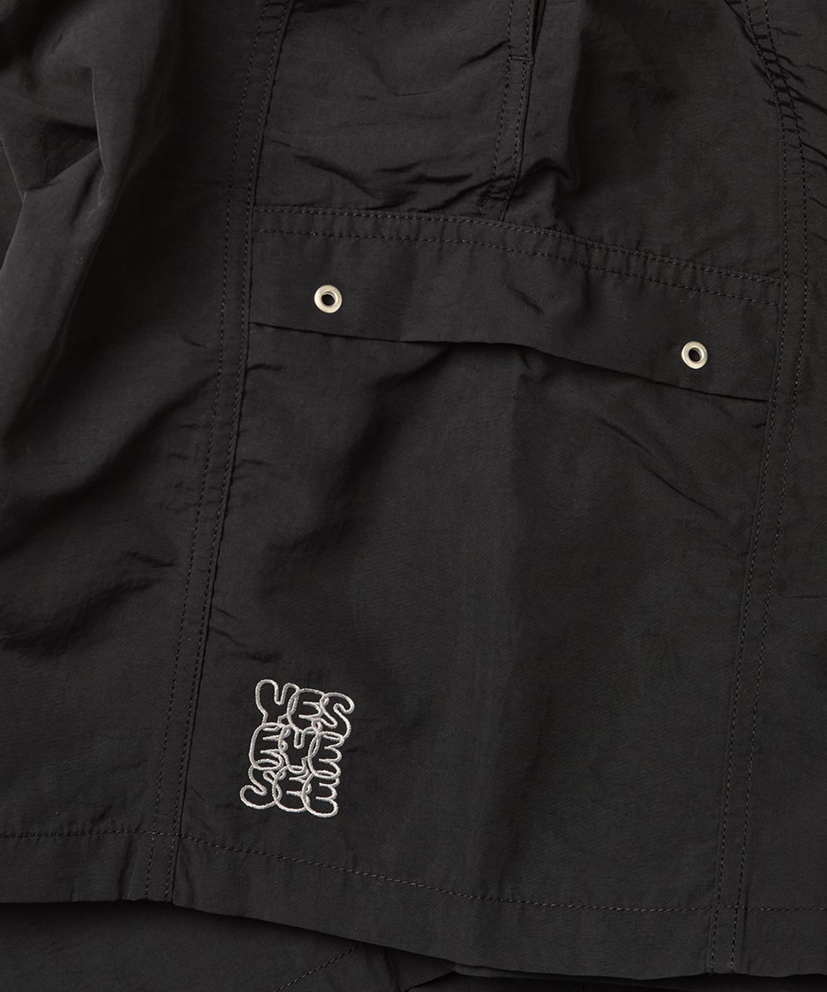 예스아이씨(YESEYESEE) Paneled Nylon Shorts Black