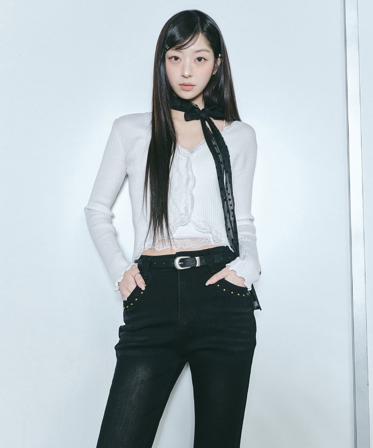 닉앤니콜(NICK&NICOLE) STUD BOOTSCUT DENIM PANTS_BLACK