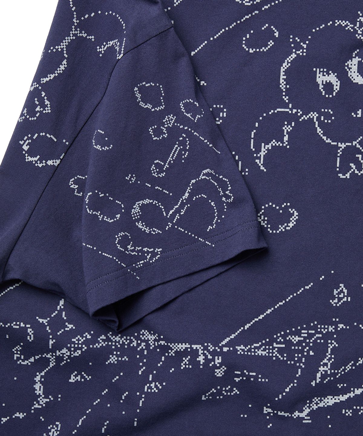 예스아이씨(YESEYESEE) Pixel World Tee Light Navy