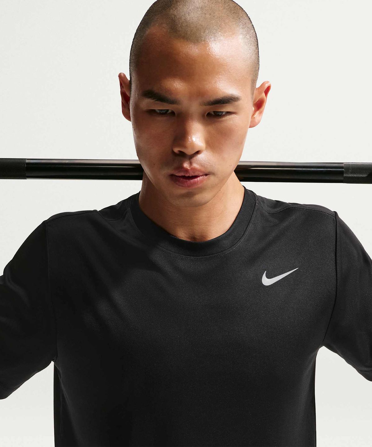 나이키(NIKE) 드라이 핏 트레이닝 티셔츠 M - 블랙:매트 실버 / IO1426-010