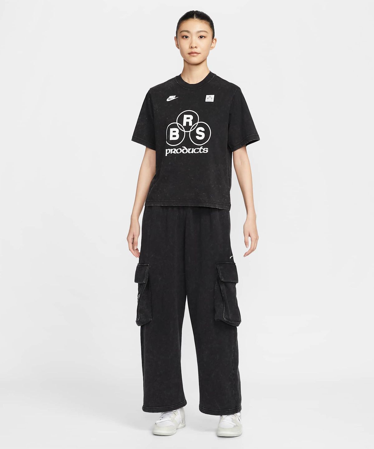 나이키(NIKE) 스포츠웨어 티셔츠 W - 블랙 / IF0623-010
