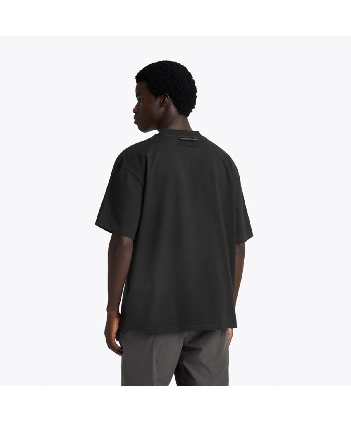 파라점퍼스(PARA JUMPERS) 남성 레그 티셔츠-Black (26SMPMTSJC02PJ0541)