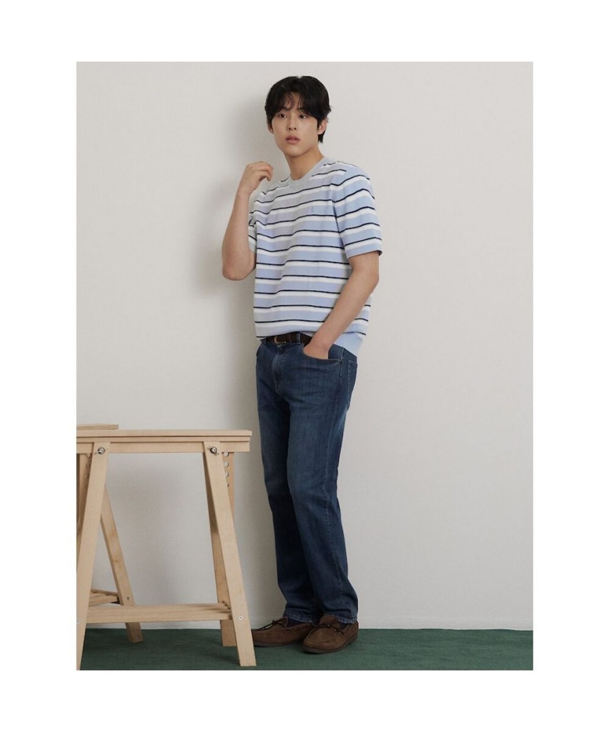 빈폴 멘(BEANPOLE MEN) 스트라이프 라운드 니트  스카이 블루