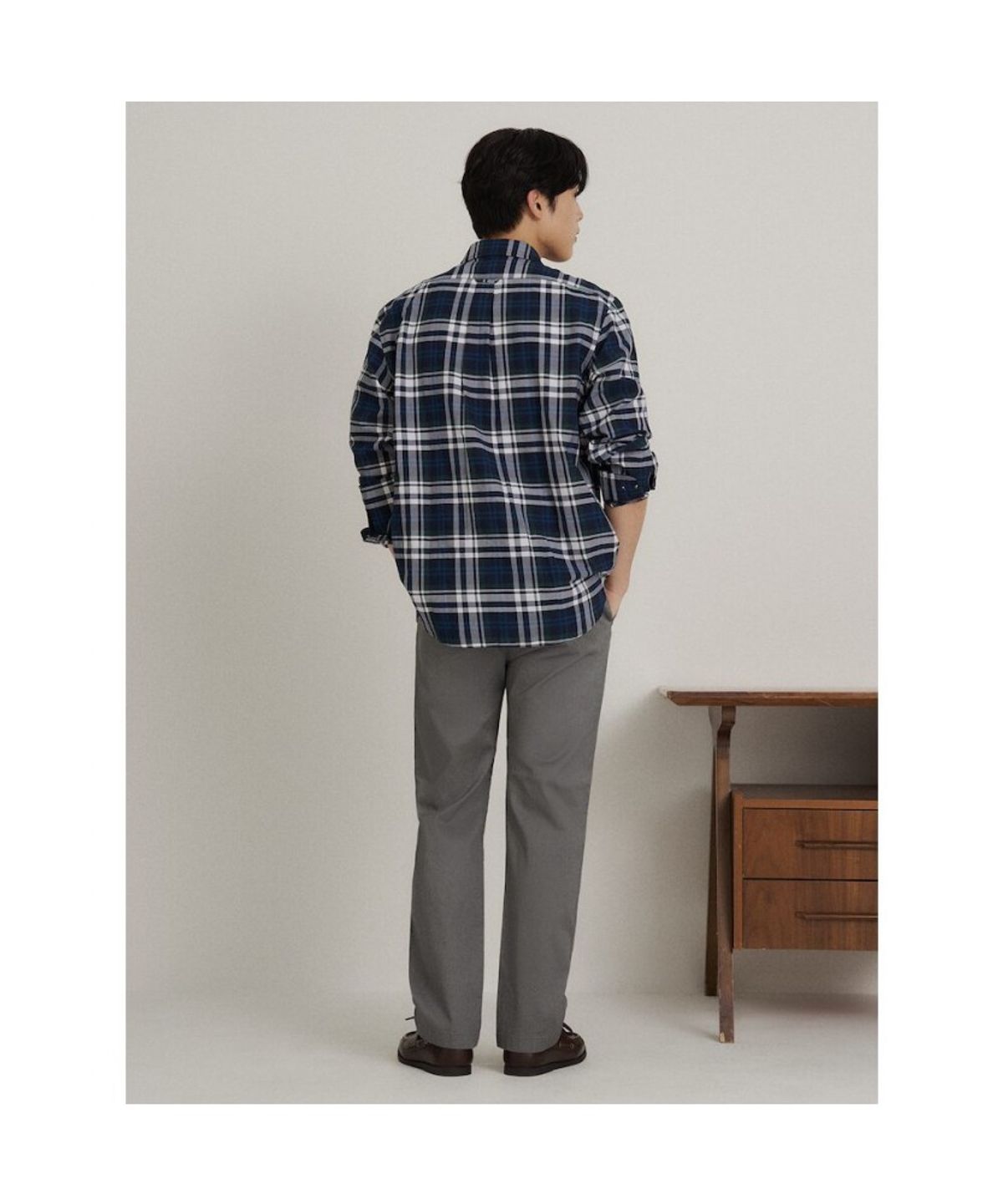 빈폴 멘(BEANPOLE MEN) 피그먼트 워싱 컴포트핏 치노 팬츠  그레이