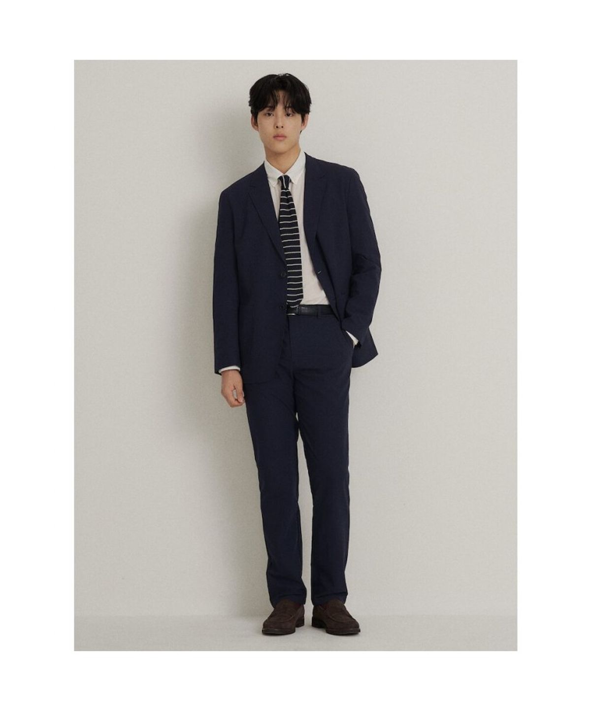빈폴 멘(BEANPOLE MEN) 시어서커 솔리드 셋업 스탠다드핏 팬츠  네이비